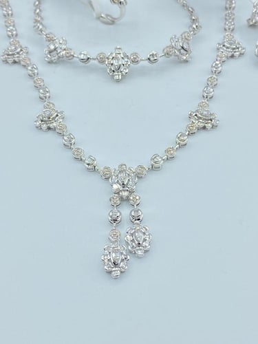 طقم الماس طبيعي