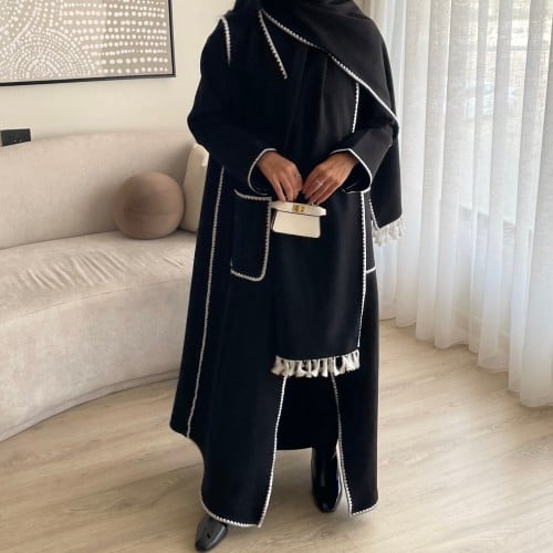 عباية شتوية مطرزة الخامة جوخ