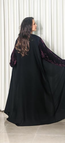 عباية شتوية مخملية قماش انترنت