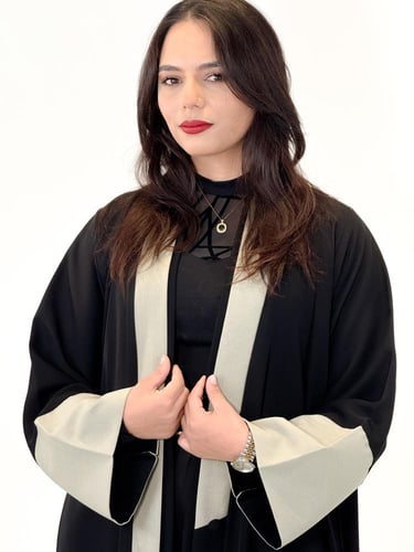 عباية قماش انترنت مع تدخيله بيج + طرحه