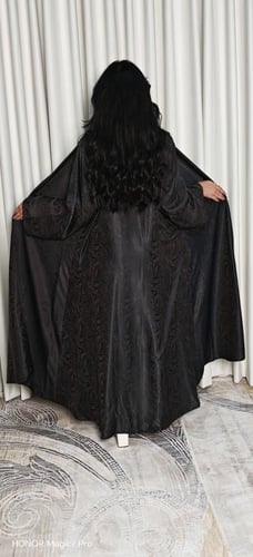 عباية صيفيه حرير خفيف وناعم - عبايات درة