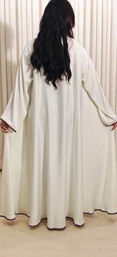 عباية دبل كلوش حرير صيفي من درة ميسان!