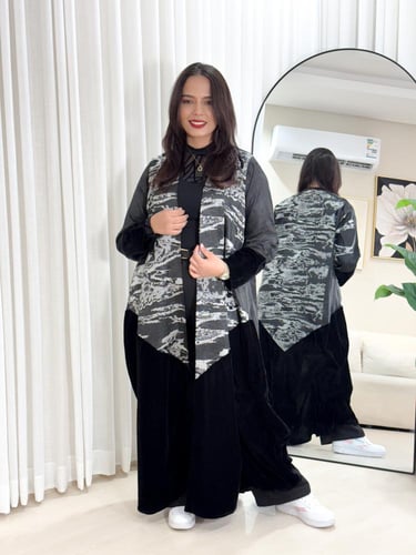 عباية قماش تفتة أوروبي مخمل أسود فاخر مع طرحة