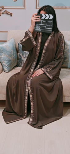 عباية مفتوحة من الأمام ناعمة من درة ميسان!