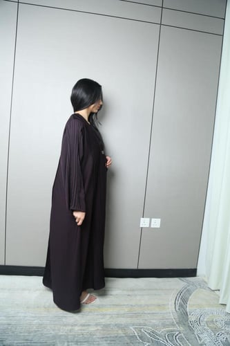 عباية كلوش كسرات ناعمة بزرار فاخرة