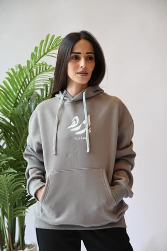هودي إزرهـ باللون الرمادي
