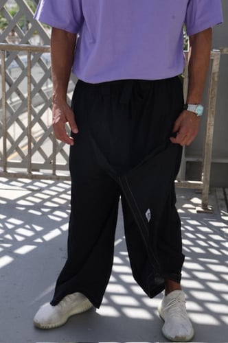 إزرهـ باللون أسود