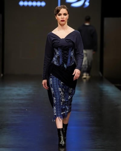 طقم مميز بكورسيه من السدو