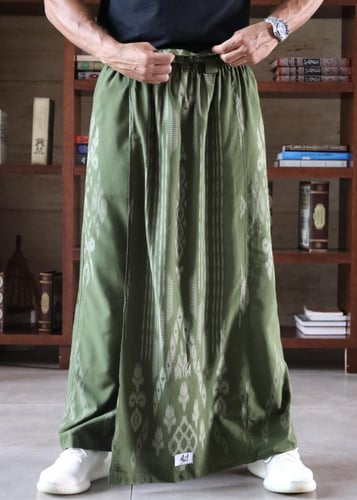 إزرهـ بنقشة اللون الاخضر الفاتح