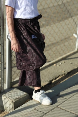 إزرهـ بنقشه لون بني للأطفال