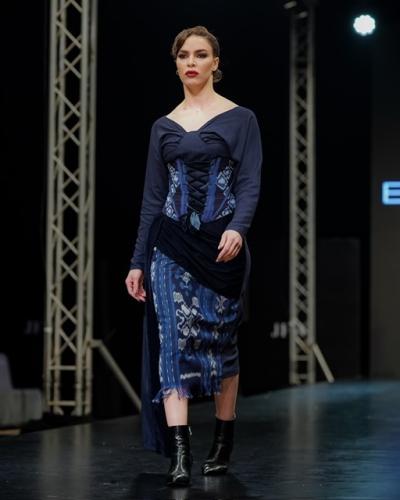 طقم مميز بكورسيه من السدو