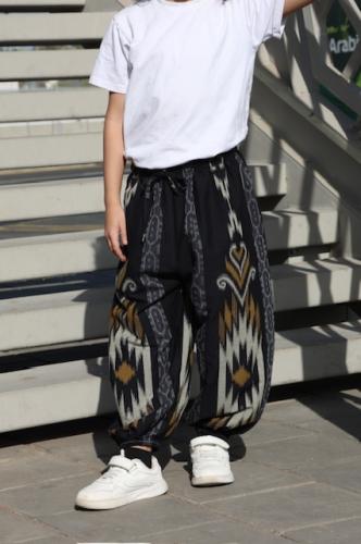 شروال واسع بنقشه باللون الاسود