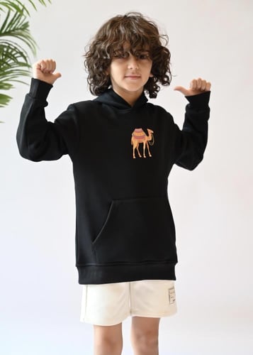 هودي الجمل باللون الأسود للأطفال
