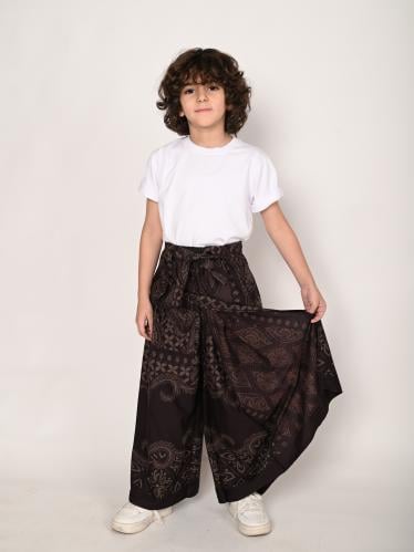 إزرهـ بنقشة اللون بني للأطفال