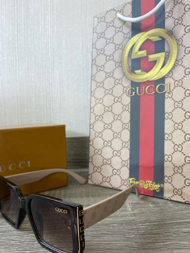 نظارة جوتشي