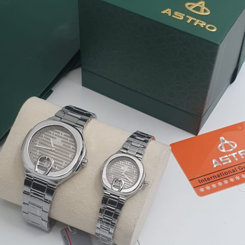 ساعة استرو نسائيه الحجم الصغير