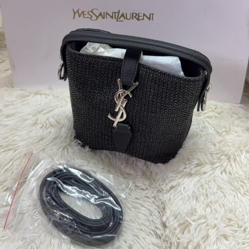 شنطة اف سان لوران