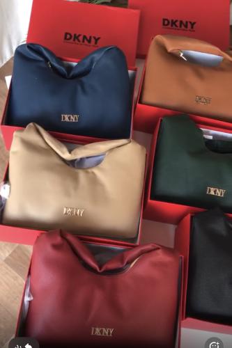 شنطة دكني اللون الكحلي