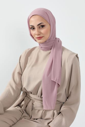 طرحة شيفون مع قبعة مشبوكة