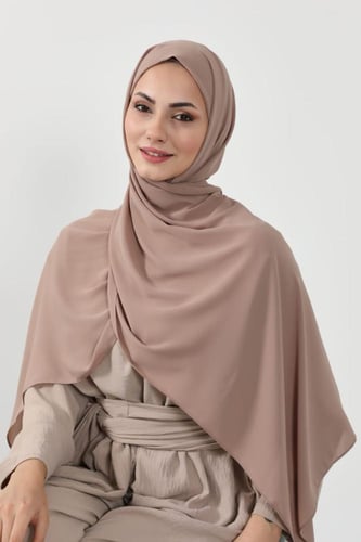 حجاب شيفون بمغناطيس وقبعة بالوسط