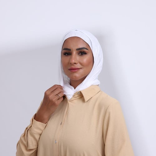 طقم طرحة مفتوحة مثلث مع قبعة - اوف وايت