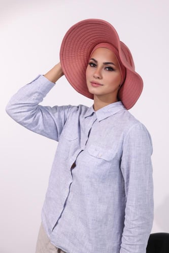 حجاب الشاطئ مع توربان