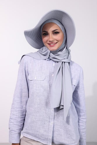 حجاب الشاطي مع قبعة