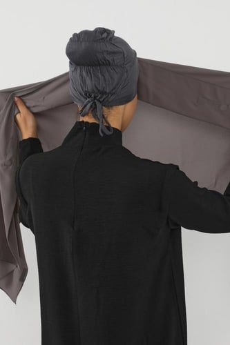 حجاب شيفون بمغناطيس وقبعة بالوسط