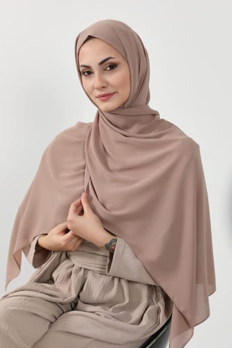 حجاب شيفون بمغناطيس وقبعة بالوسط