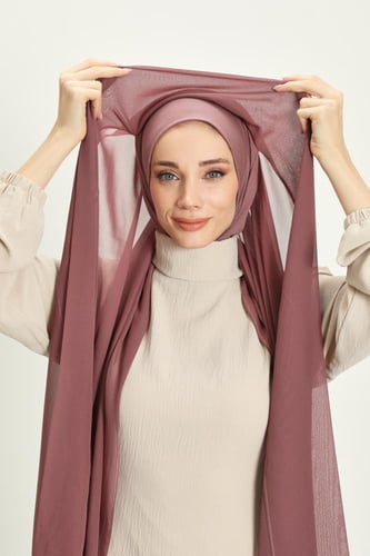 طرحة شيفون مع قبعة كاملة مشبوكة