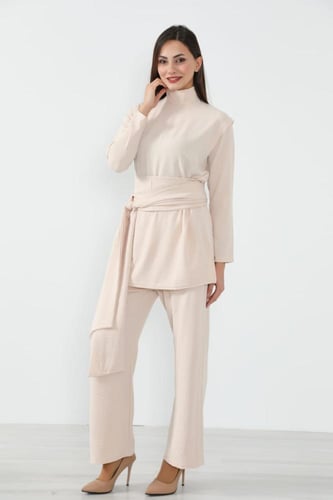 بدلة حجاب وعباية - سمول/ميديم