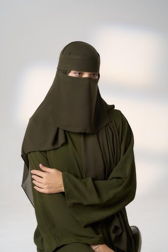 طقم طرحة ونقاب