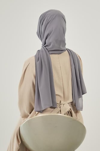 طرحة شيفون مع قبعة كاملة مشبوكة - رمادي