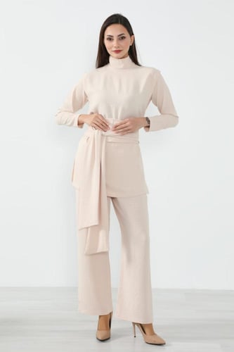 بدلة حجاب وعباية - سمول/ميديم