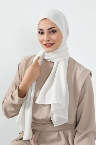 طرحة كرنشي مخيطة