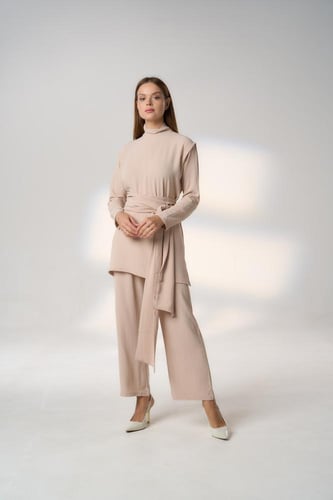 بدلة حجاب وعباية - سمول/ميديم