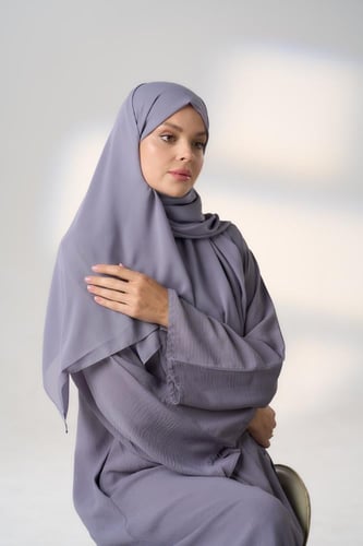 نقاب مع طرحة رمادي