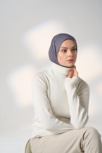 حجاب قطن ايطالي مع طقطق من الخلف - رمادي