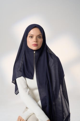 طرحة جاهزة مع مطاط- قصير جهة اليمين - كحلي