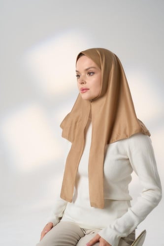 حجاب ربط من الخلف-بيج