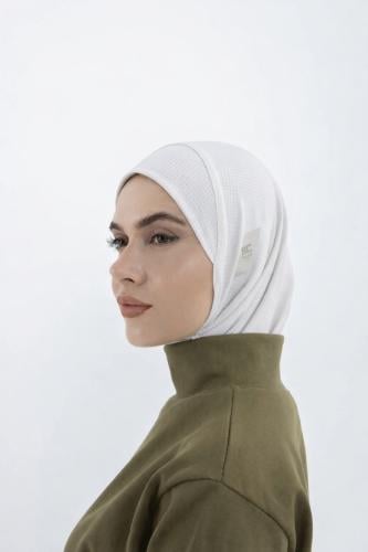 حجاب الرياضة - أوف وايت