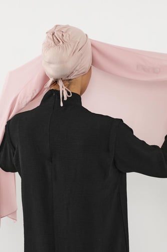 حجاب شيفون بمغناطيس وقبعة بالوسط