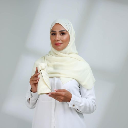 طقم نصف قبعة مع طرحة صيفية