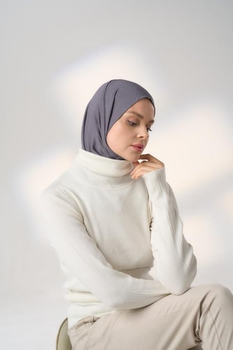 حجاب قطن ايطالي مع طقطق من الخلف - رمادي