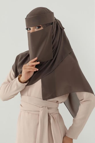 طقم طرحة ونقاب