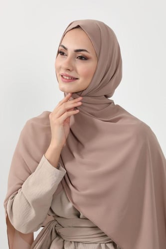 حجاب شيفون بمغناطيس وقبعة بالوسط