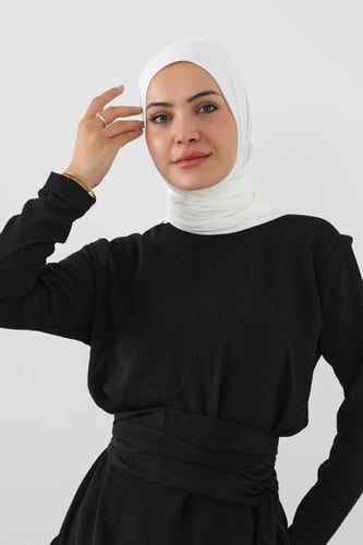 حجاب الرياضة - أوف وايت