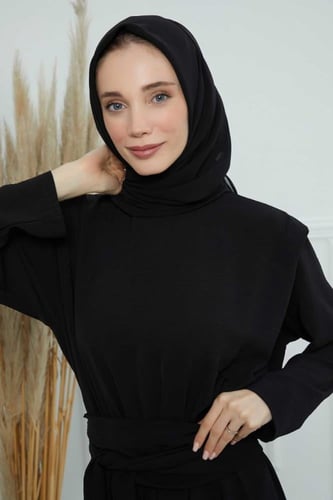 شيفون مثلث مع قبعة مشبوكة