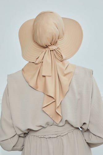 حجاب الشاطي مع قبعة - رملي