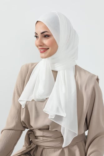 طرحة كرنشي مخيطة